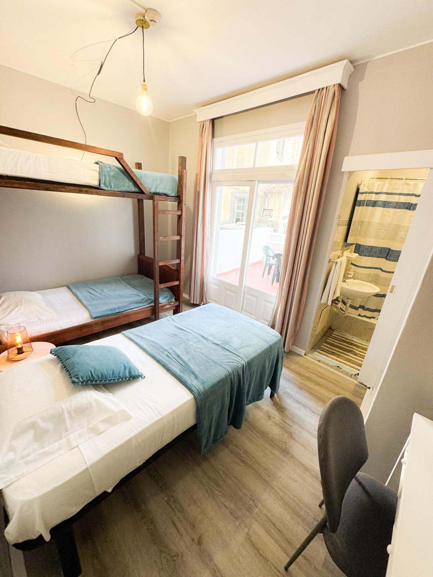 Hostel Monaco Funchal  Ngoại thất bức ảnh